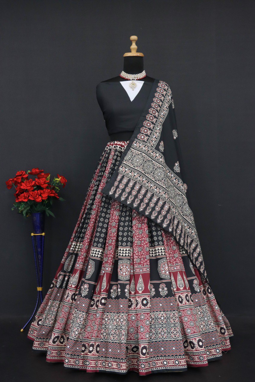 Black Color Digital Printed with Mirror Work Navratri Chaniya Choli