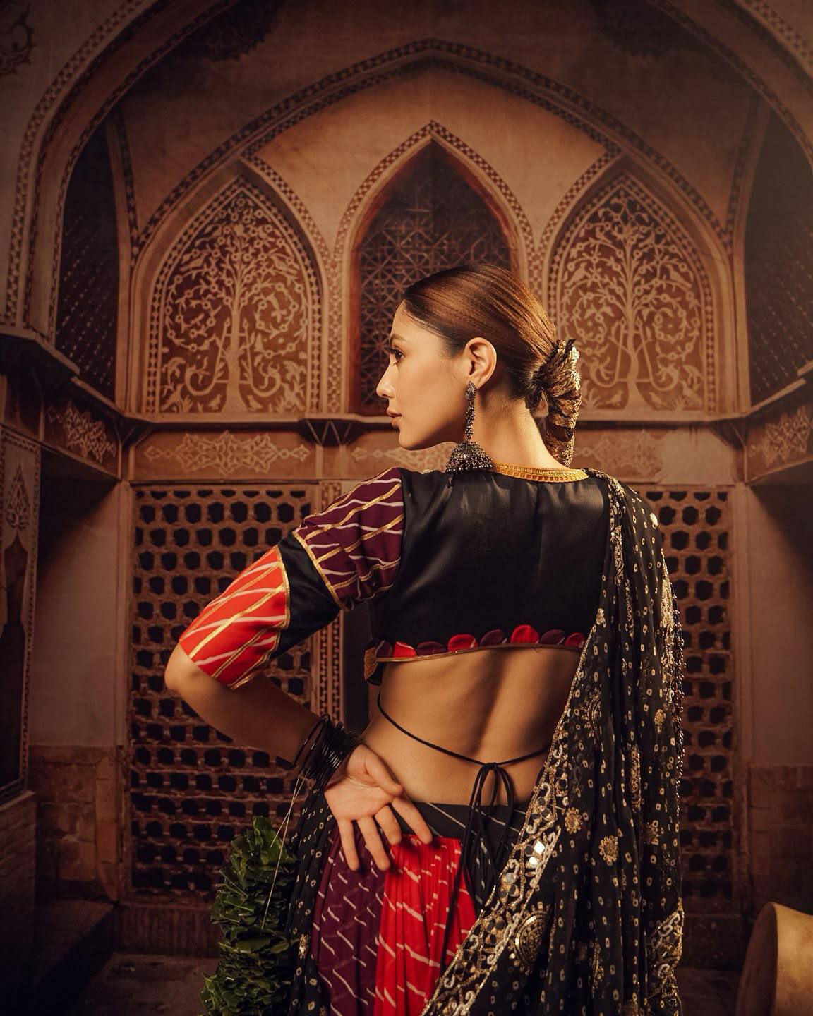 Black-Red Mirror Work Muslin Navratri Lehenga Choli.