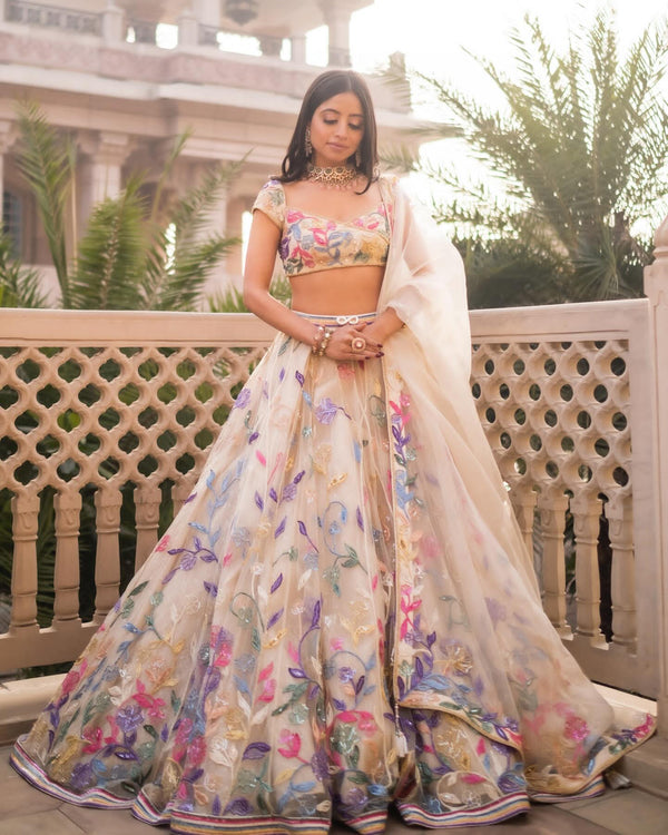 White Color Wedding Special Lehenga Choli Set Tabby Organza With Thread And Sequence Work
