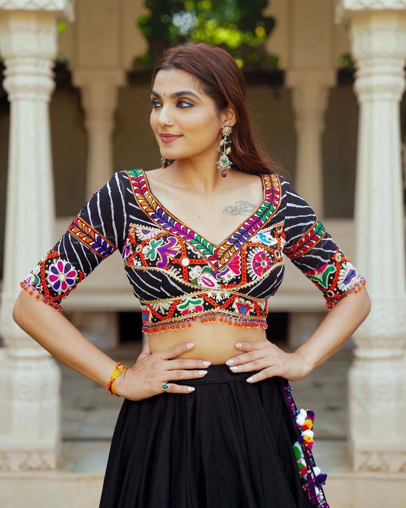 Black Mirror Work Megic Navratri Lehenga Choli