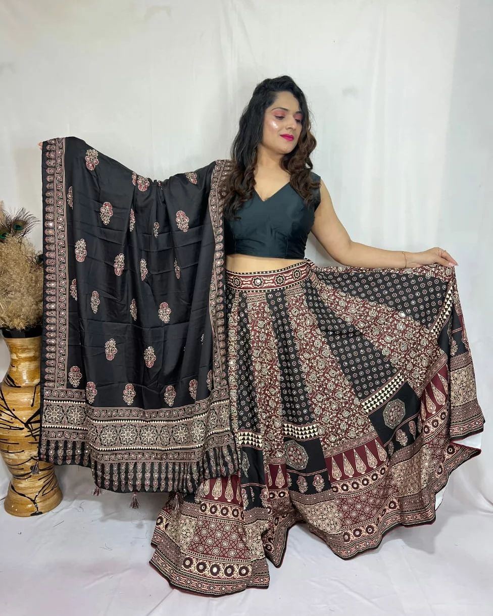 Black Color Digital Printed with Mirror Work Navratri Chaniya Choli