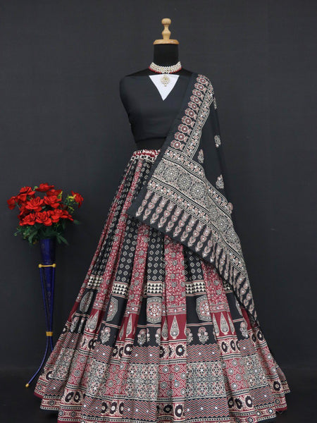 Black Color Digital Printed with Mirror Work Navratri Chaniya Choli