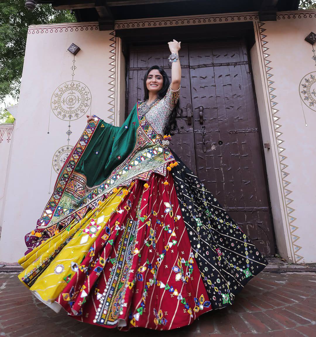 Geeta Rabari Wear Digital Printed Mirror Work Navratri Lehenga Choli