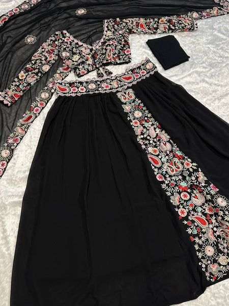 Black Color Thread With Embroidery  Work  Designer Lehenga Choli
