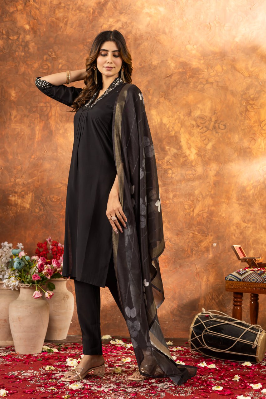 Black Color Embroidery Thread Work Designer Salwar Suit