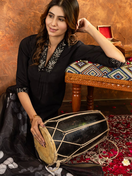 Black Color Embroidery Thread Work Designer Salwar Suit
