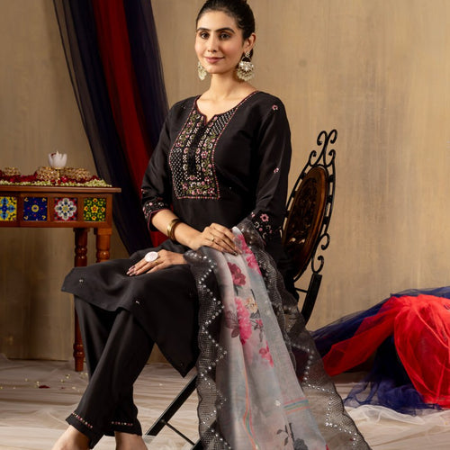 Black Color Embroidery Thread Work Designer Salwar Suit