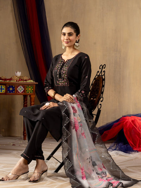 Black Color Embroidery Thread Work Designer Salwar Suit