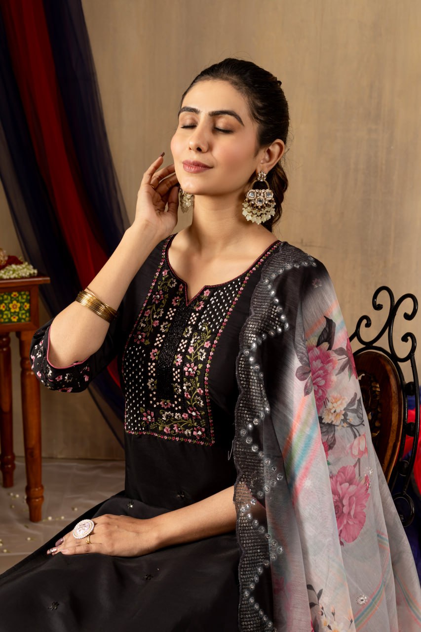 Black Color Embroidery Thread Work Designer Salwar Suit