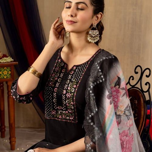Black Color Embroidery Thread Work Designer Salwar Suit