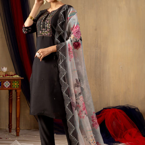 Black Color Embroidery Thread Work Designer Salwar Suit