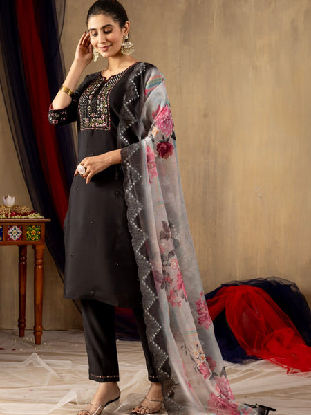 Black Color Embroidery Thread Work Designer Salwar Suit