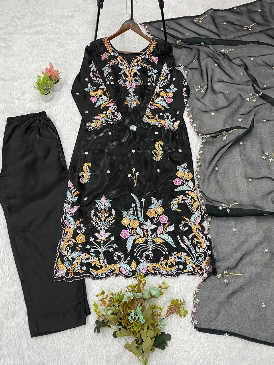 Black Floral Embroidered Kurta Pant with Dupatta