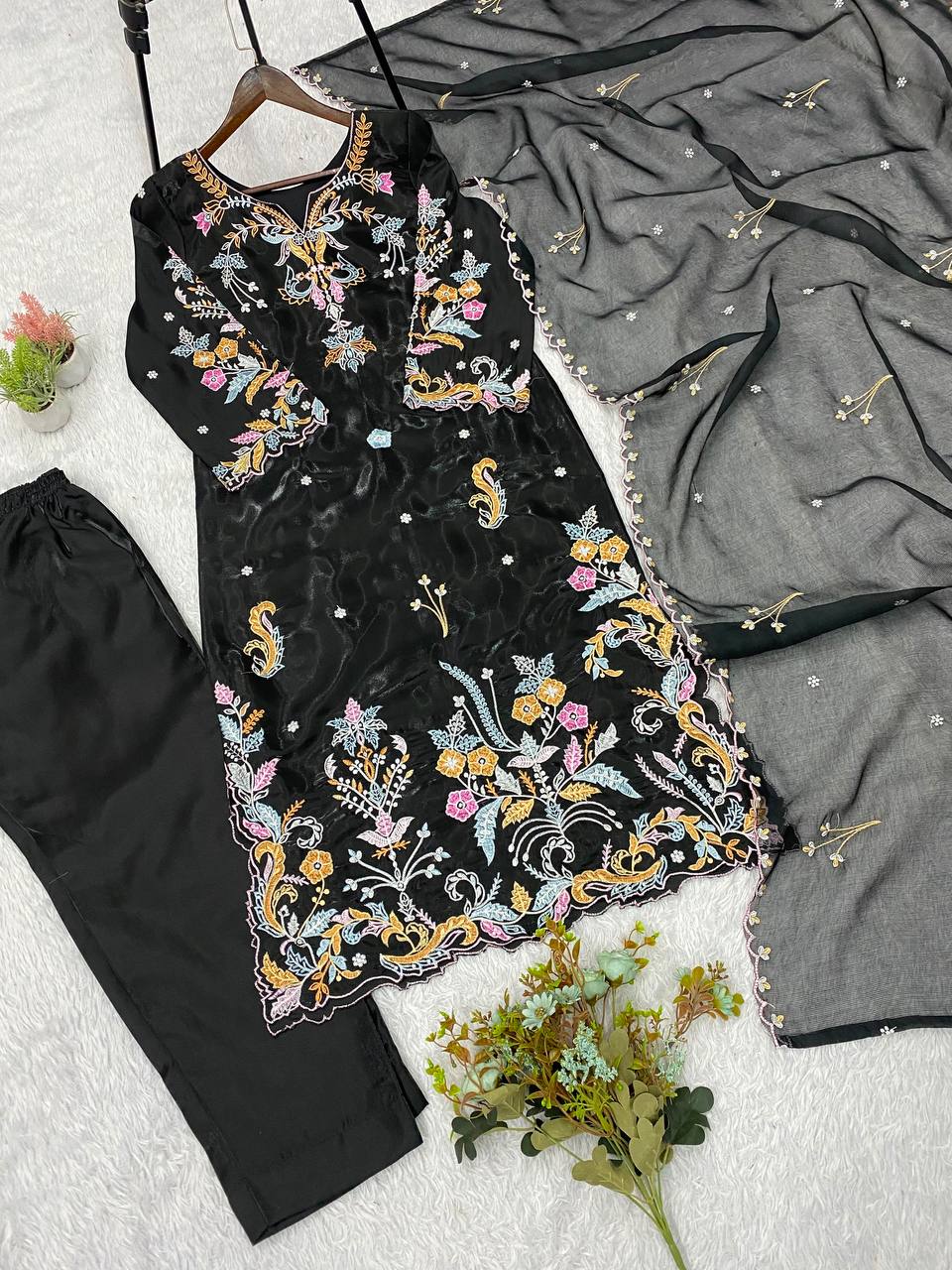 Black Floral Embroidered Kurta Pant with Dupatta