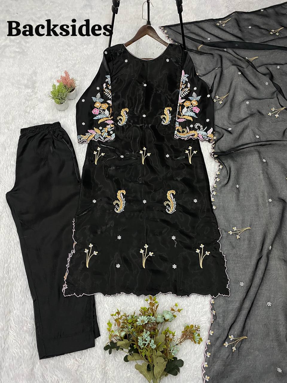 Black Floral Embroidered Kurta Pant with Dupatta