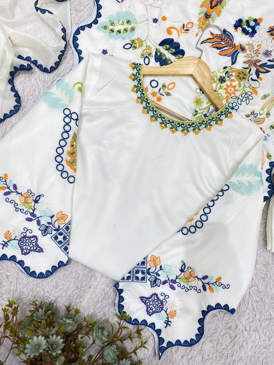 White Embroidered Sequins Pakistani Salwar Suit
